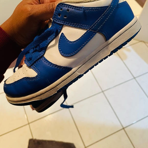 Nike Kids Sneakers Blue and White - Picture 7 of 8